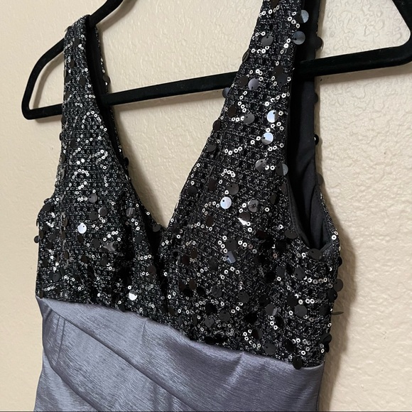 Silver & Black Semi-Formal Dress- Size 6 - Picture 3 of 4